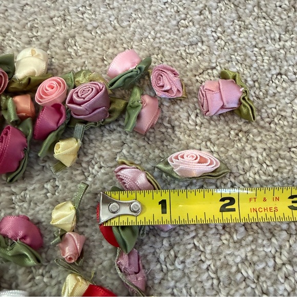 Satin Ribbon Rose Flower Embellishment Vintage Pink Red Blue Cream Craft 90+ pc - Picture 7 of 8